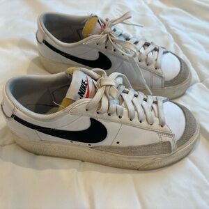 Nike Platform low top blazers size women’s 6